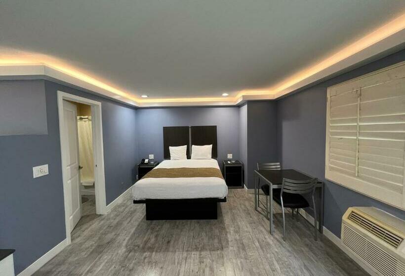 디럭스 스위트, Deluxe Inn Hawthorne/ Lax