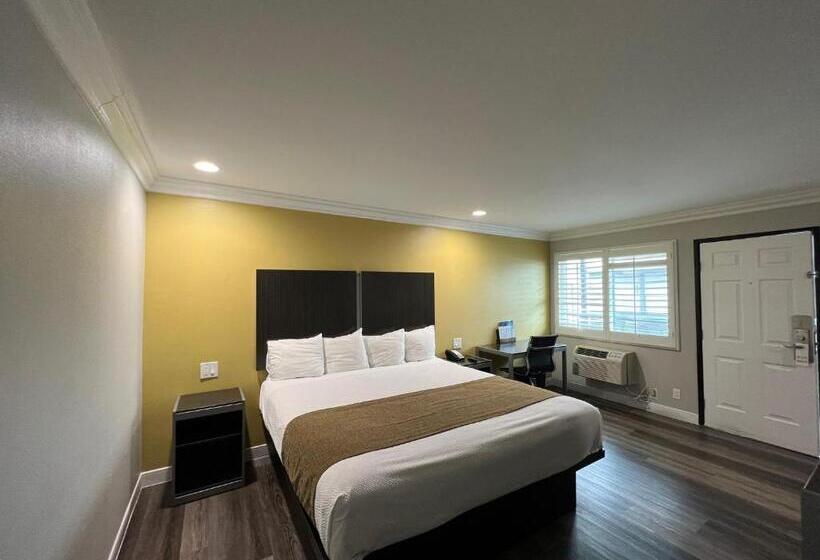 스탠다드 룸 킹사이즈 침대, Deluxe Inn Hawthorne/ Lax