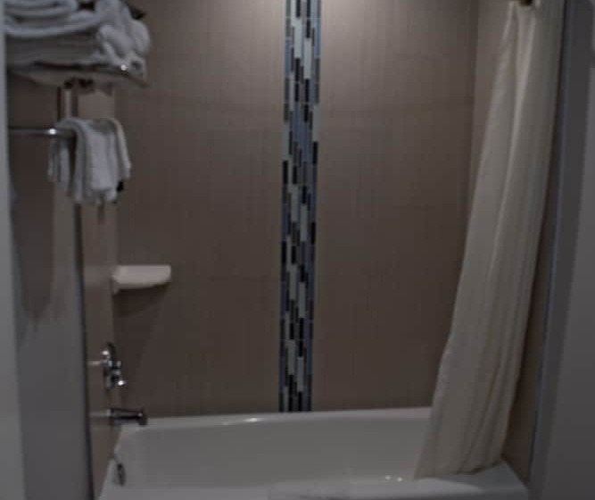 Quarto Estandar, Deluxe Inn Hawthorne/ Lax