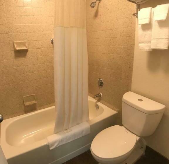Стандартный Номер Кровать Кинг, Quality Inn At Arlington Highlands
