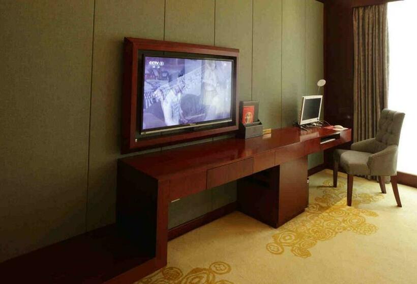 Номер Стандарт, Huagang International