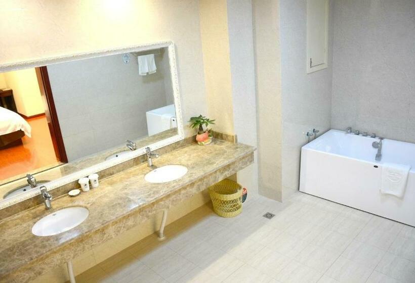 Номер Deluxe, Greentree Inn Jiangsu Wuxi Yixing East Longtan Road Dongjiu Business