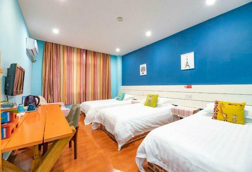 اتاق استاندارد سه نفره, Chengdu Dreams Travel International Youth Hostel