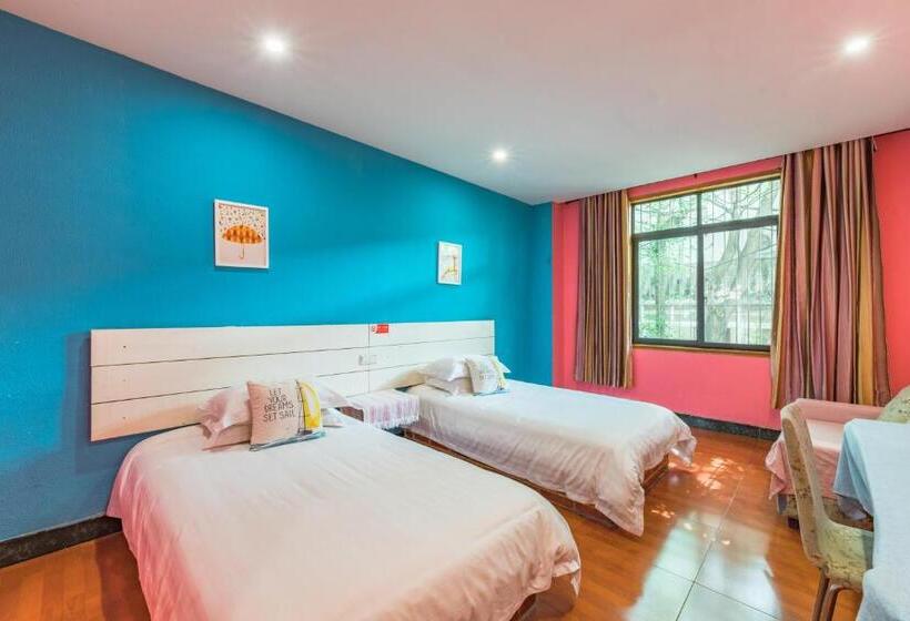 اتاق استاندارد, Chengdu Dreams Travel International Youth Hostel