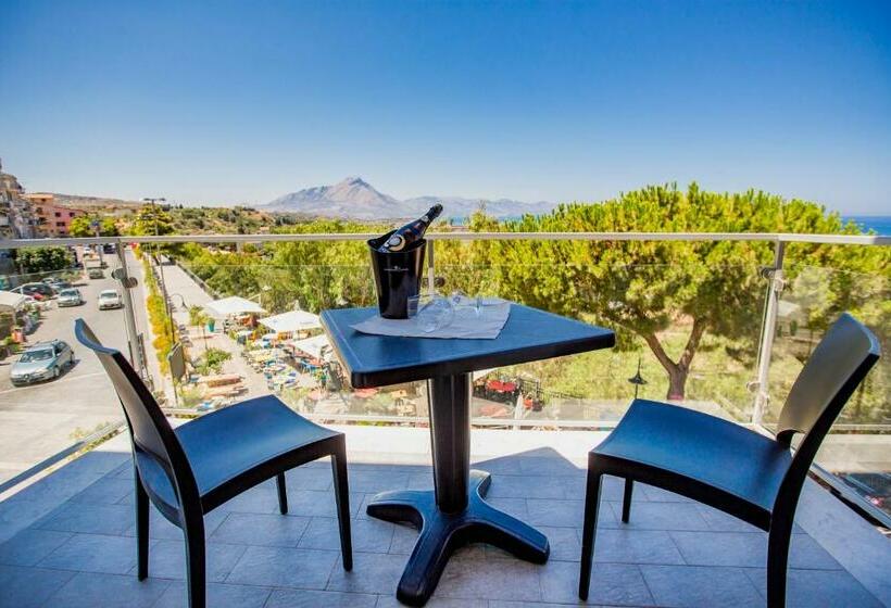 חדר סטנדרט לארבעה נוף לים, Belvedere Rent Rooms