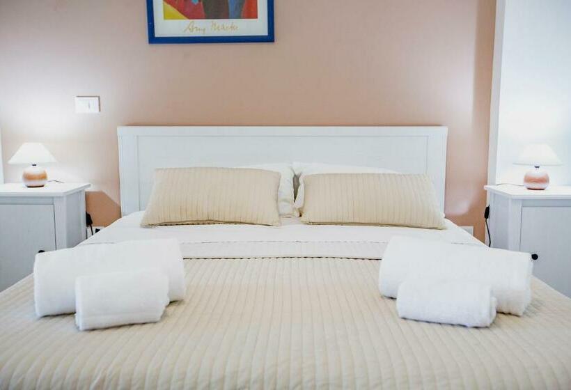חדר סטנדרט לארבעה נוף לים, Belvedere Rent Rooms