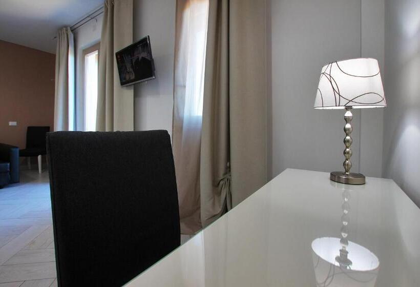 חדר סטנדרט לארבעה נוף לים, Belvedere Rent Rooms