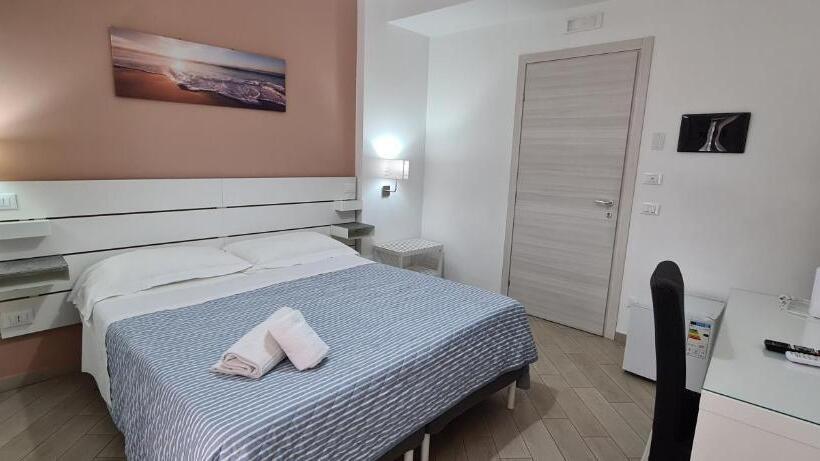 Четырехместный Номер Стандарт с Балконом, Belvedere Rent Rooms