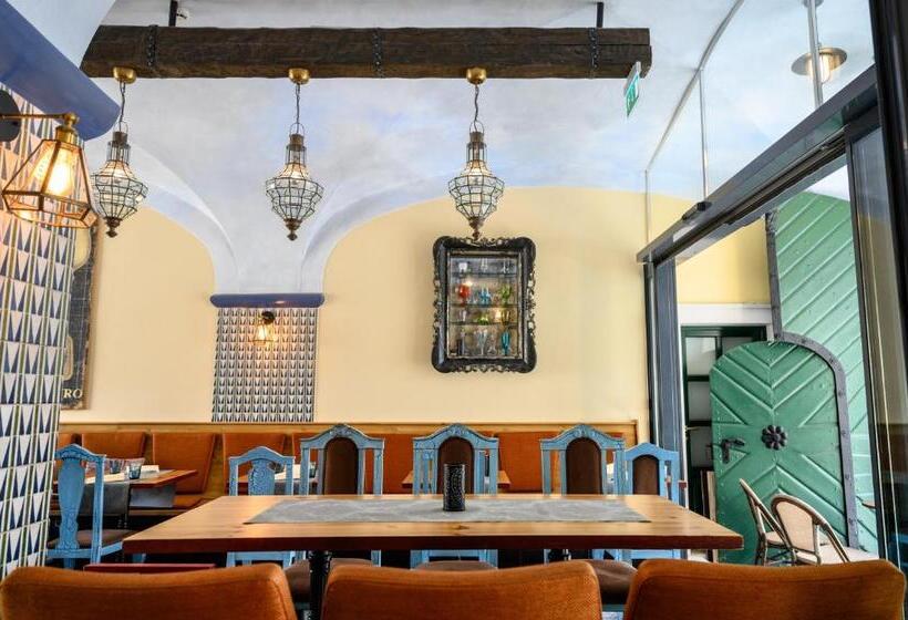 اتاق استاندارد, Maison Bistro &
