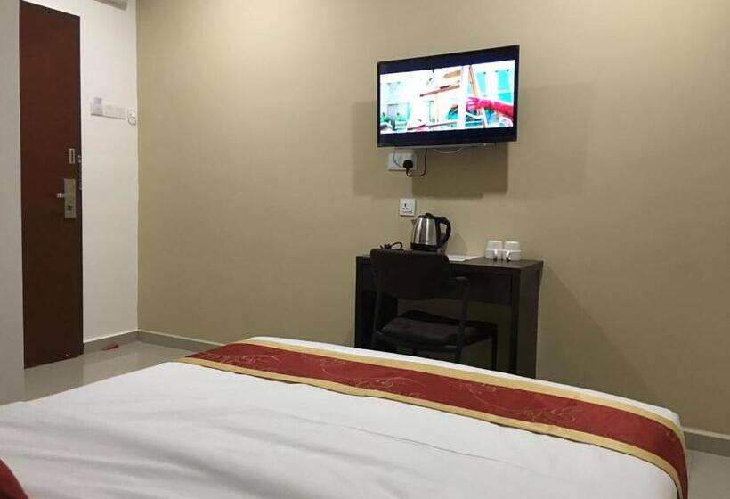 Номер Deluxe, Global Inn