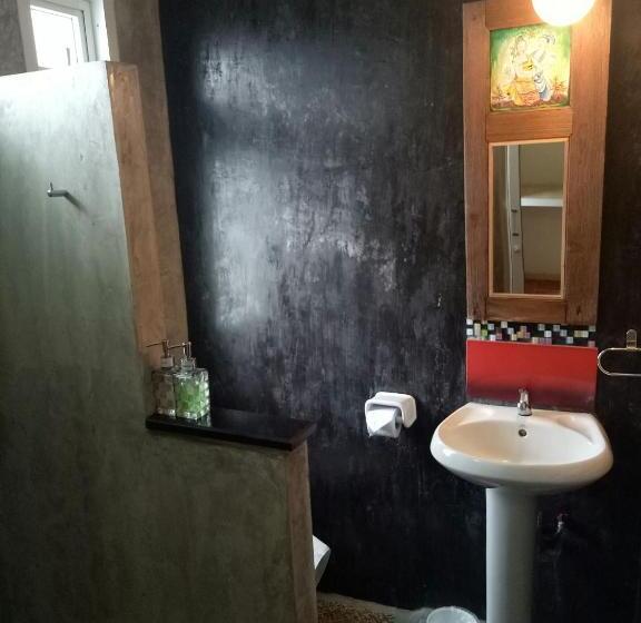 اتاق استاندارد, Baan Jaru