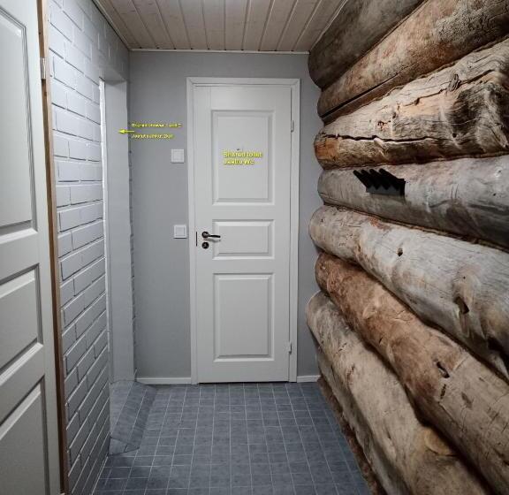 Трехместный Номер Стандарт Совместная Ванная, Kuukkeli Log Houses Aurora Resort