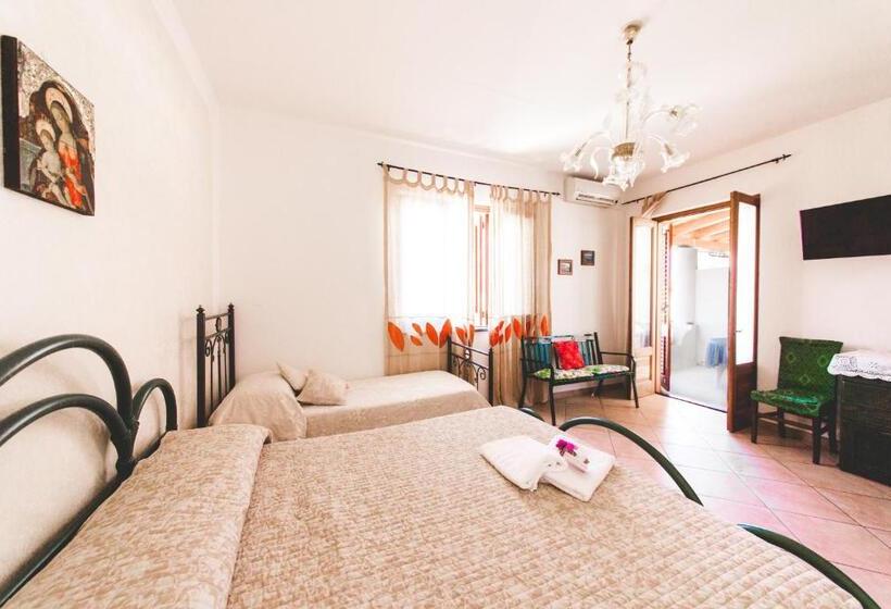 带海景的高档工作室, Casa Papiro