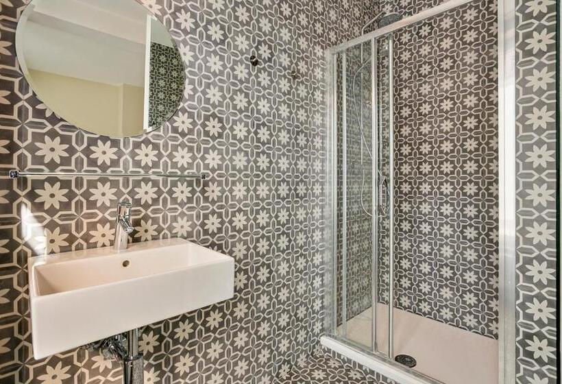 اتاق استاندارد, Fish Market B&b