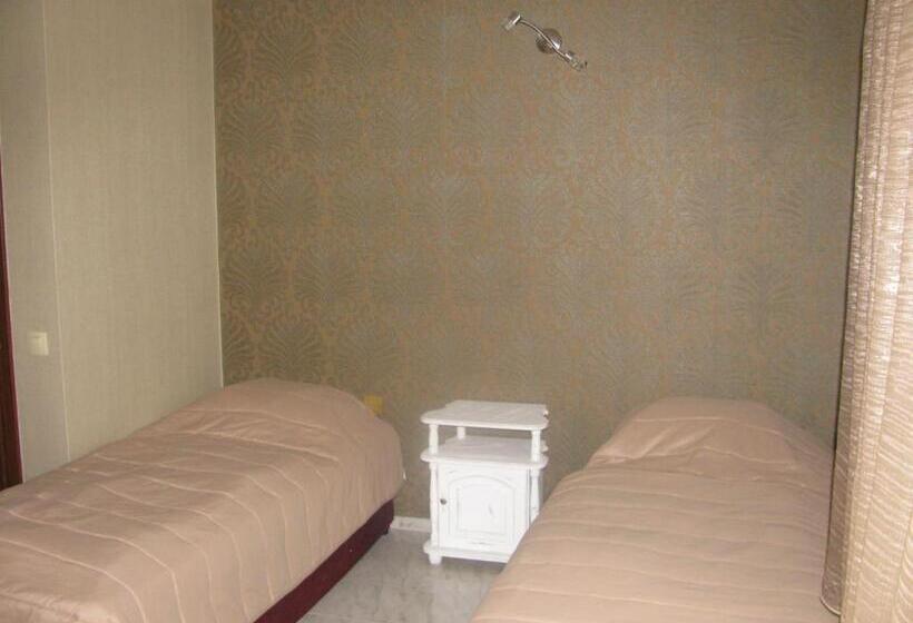 스탠다드 룸, Family Hotel Kartala