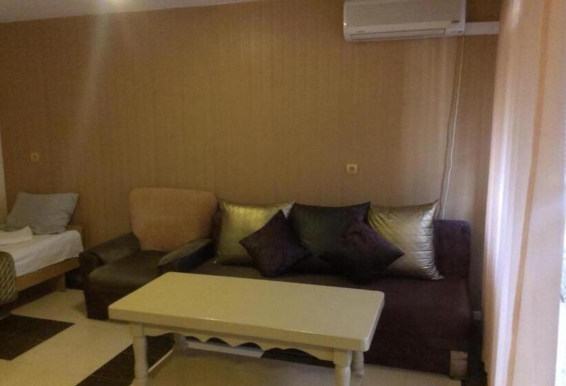 침실 1개 발코니 아파트, Family Hotel Kartala