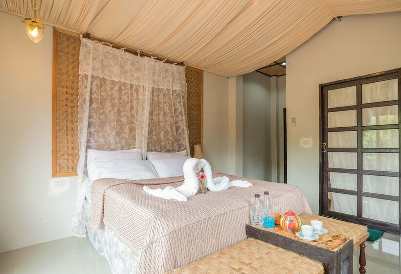 بانگلوی لوکس, Pai Nai Fun Resort