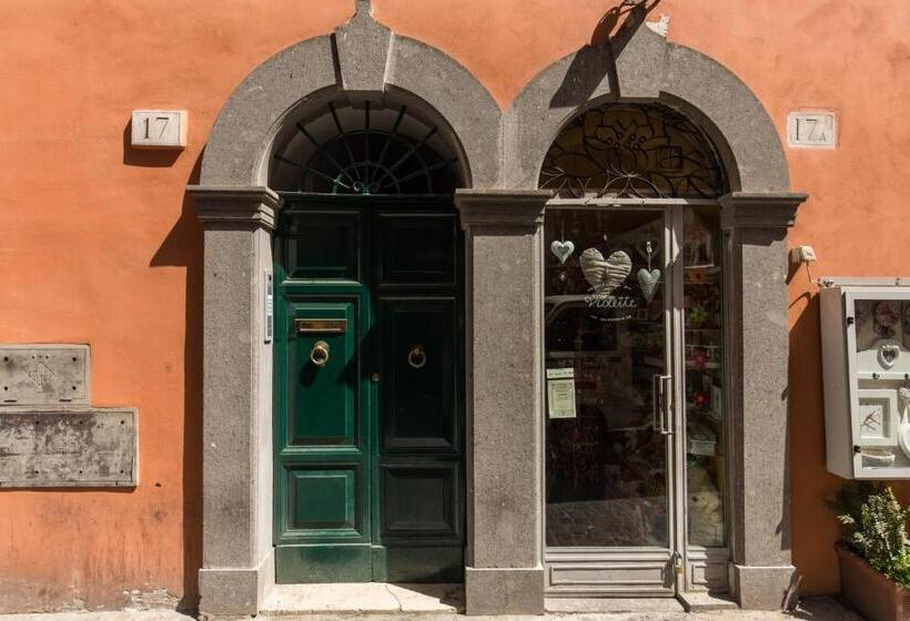 חדר דלוקס לארבעה, Piccolo Trevi Suites