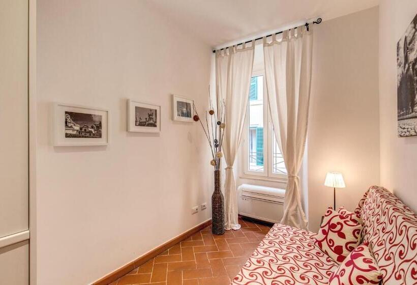 חדר דלוקס לשלושה, Piccolo Trevi Suites