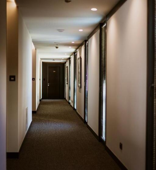 스위트, Privilege Hotel & Spa