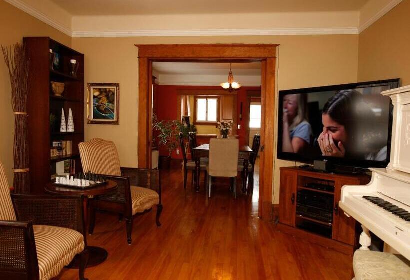 Номер Стандарт, Au Virage B&b