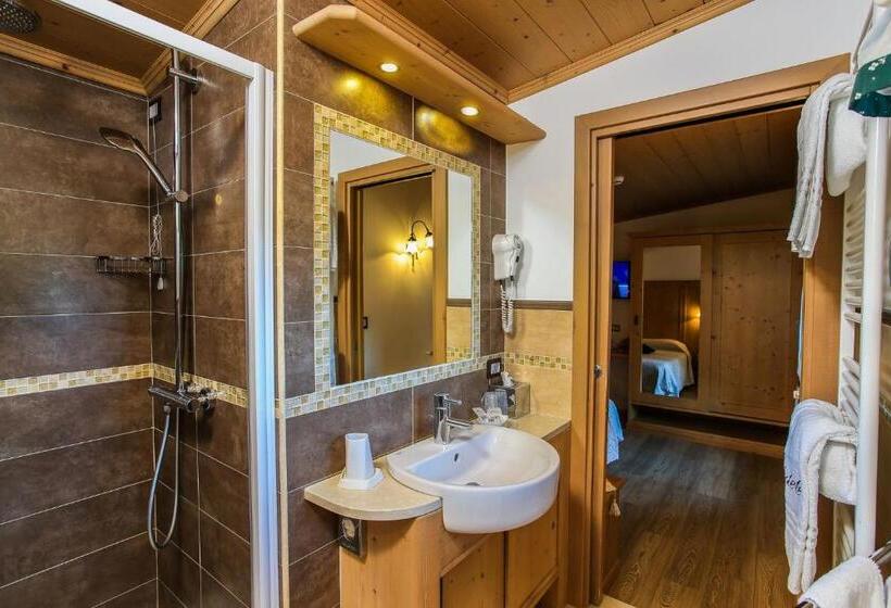 Номер Deluxe с Балконом, Albergo Adele