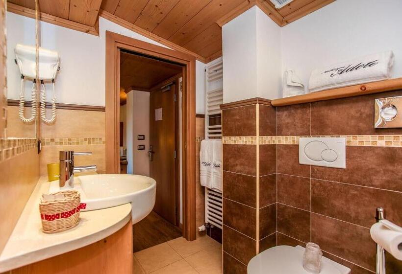 Номер Deluxe с Балконом, Albergo Adele