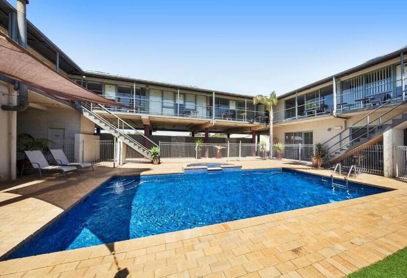 수피리어 스튜디오, Moonlight Bay Apartments