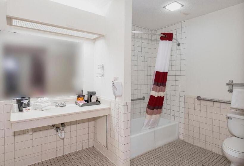 장애인용 디럭스룸, Red Roof Inn Morgan City