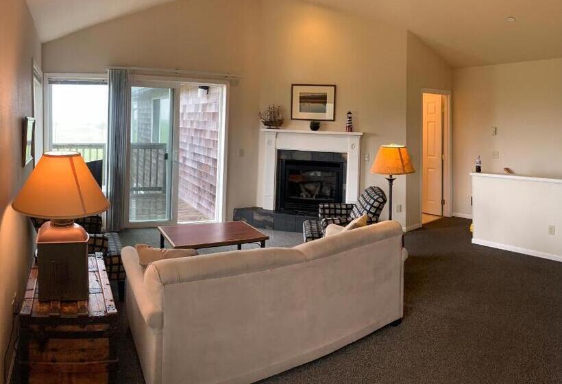 Family Suite, Lighthouse Oceanfront Resort