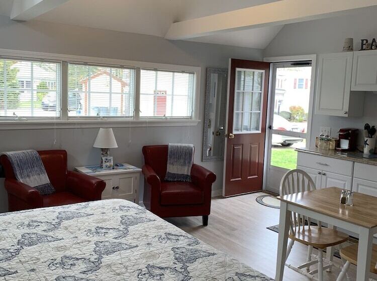 Студия Стандарт, The Tern Inn Bed & Breakfast And Cottages