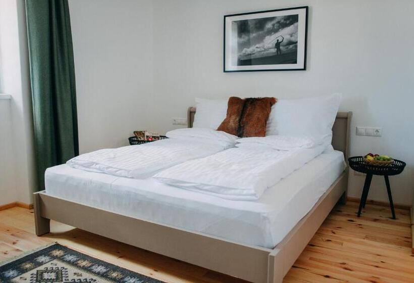 Номер Deluxe, Ugron Castle Fiatfalva