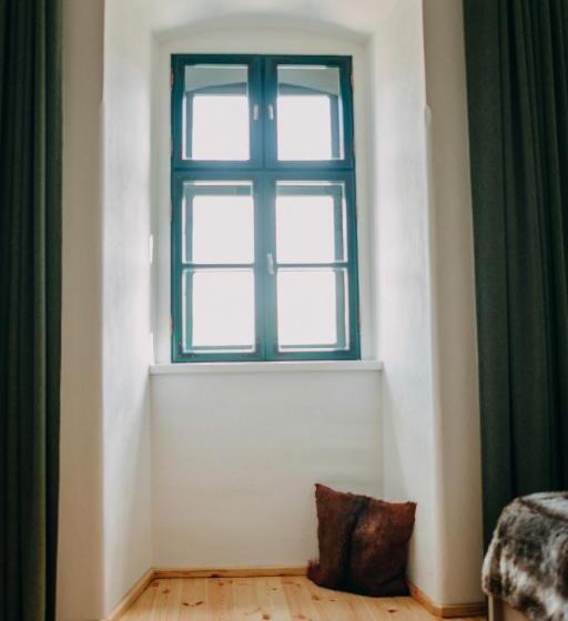 Номер Deluxe, Ugron Castle Fiatfalva