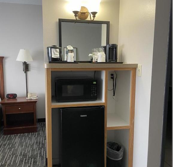 Номер Deluxe Кровать Кинг, Harmony Inn & Suites