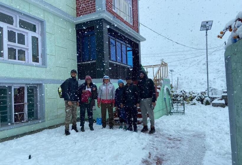 Номер Стандарт, Trekking Cougars Guest House