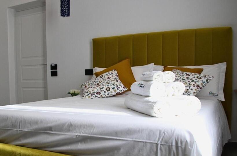 Номер Стандарт с Гидромассажем, Frida Luxury B&b