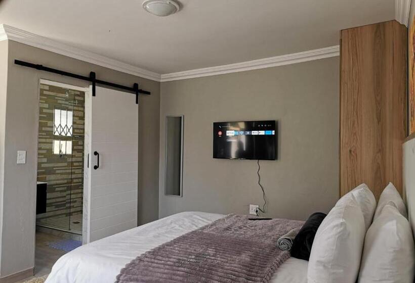 Escritório Deluxe, Gugulethu Guest House