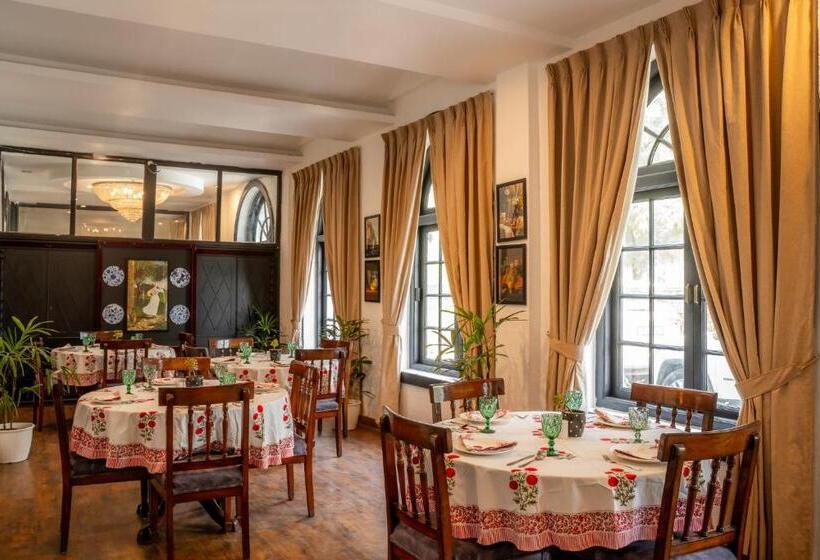 디럭스 룸, Ilbert Manor