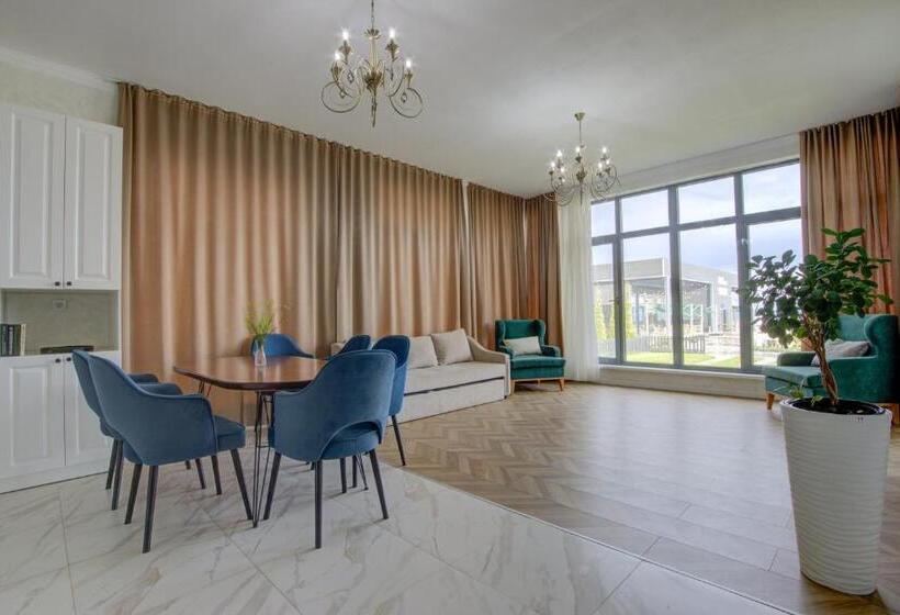 ویلای 3 خوابه, Novel Hotel And Apartments