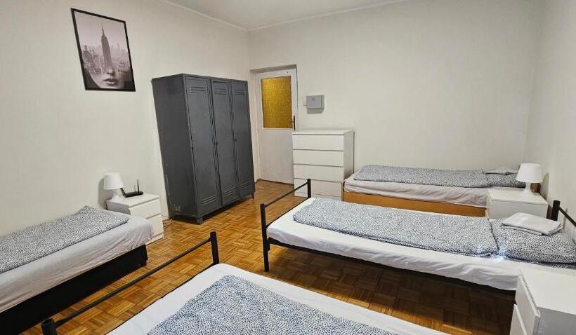 Quarto Quadruple Standart com Varanda, Ibrahim Beds