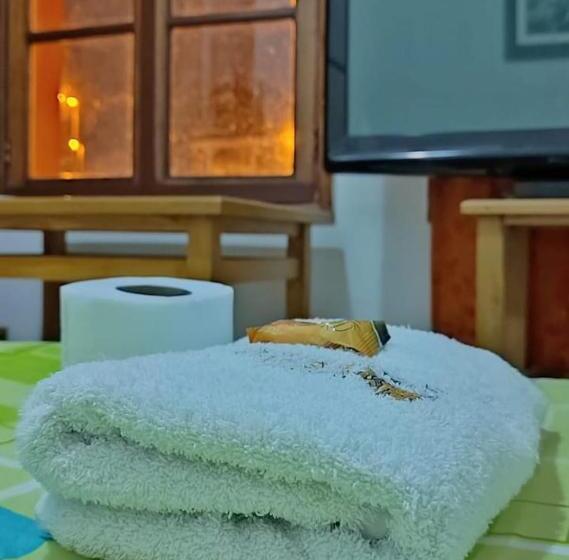 Номер Стандарт Трехместный, Hostal Imperio