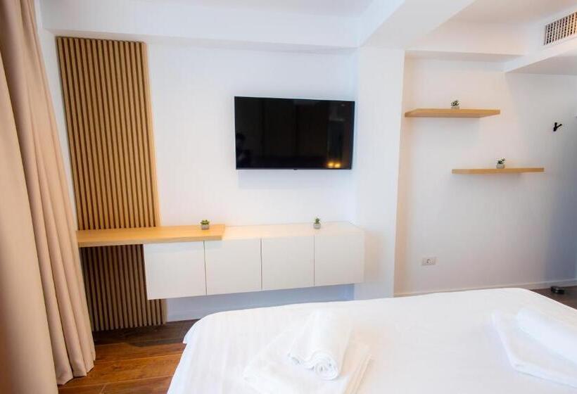 اتاق سوپریور با تخت بزرگ, Yrys House   Adults Only