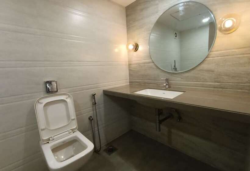 高级大房间, Royal Garden Resort