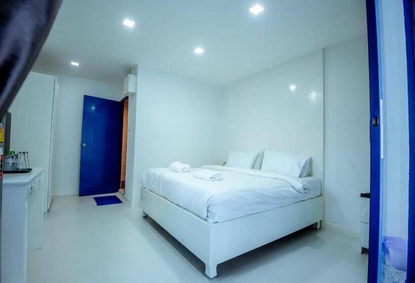 Номер Deluxe, Collection O To The Sea Resort Thailand