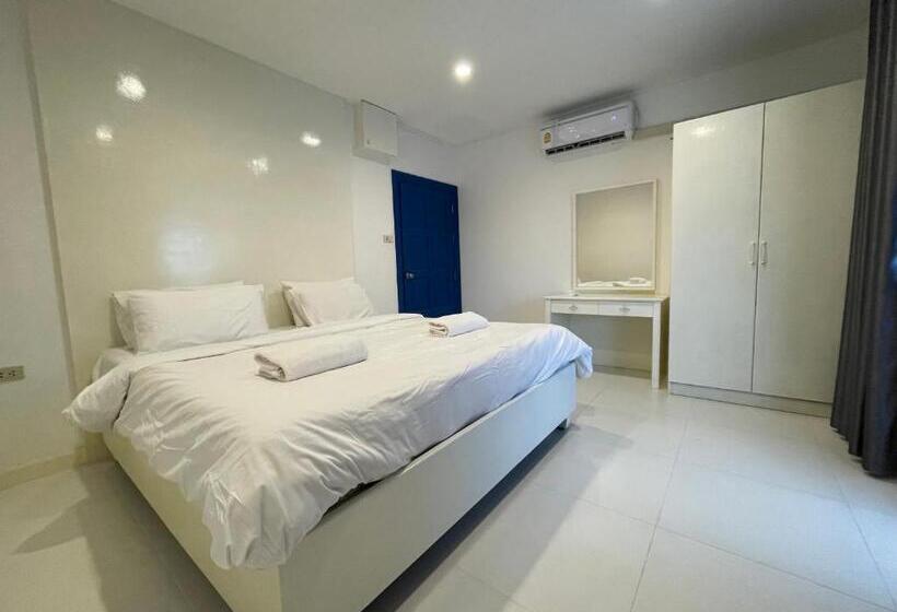 패밀리 스위트, Collection O To The Sea Resort Thailand