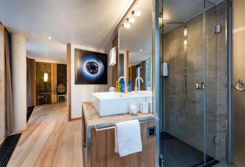 Номер Superior Вид на Реку, Backstage Hotel Serviced Apartments