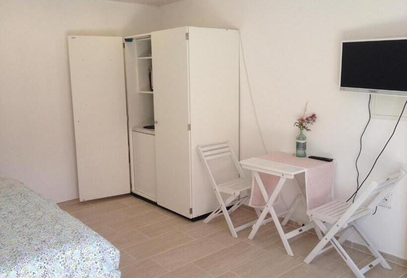 Студия Стандарт, Bed And Breakfast 57