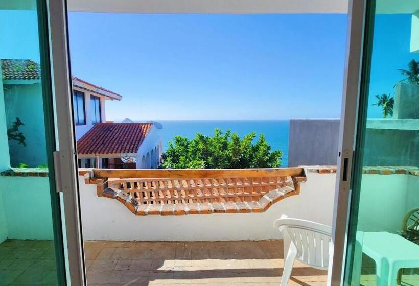 اتاق استاندارد با بالکن و چشم‌انداز دریا, Hill House Mazatlan   Bed & Breakfast