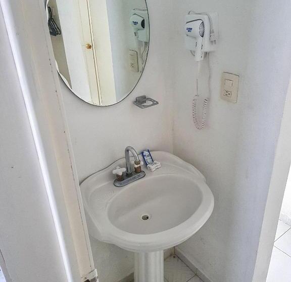 Standart Oda, Casssa Vlanca
