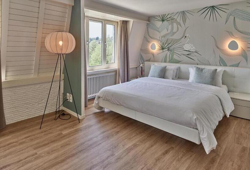 سوییت جونیور, Strandhotel Schmerikon